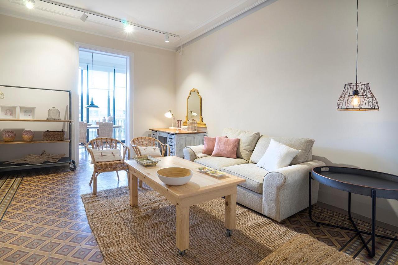 Friendly Rentals Gran Via Барселона Екстер'єр фото