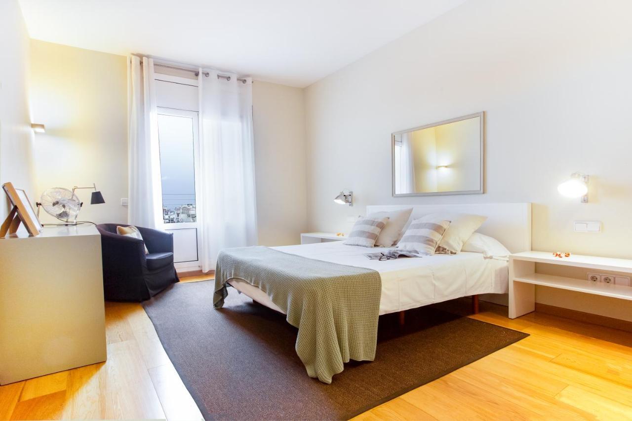 Friendly Rentals Gran Via Барселона Екстер'єр фото