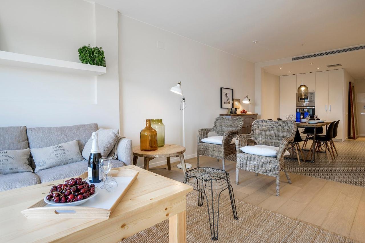 Friendly Rentals Gran Via Барселона Екстер'єр фото