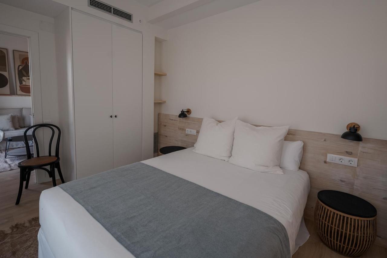 Friendly Rentals Gran Via Барселона Екстер'єр фото